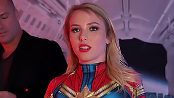 Sesiunea Hardcore De Cosplay A Lui Dixie Lynn Ca Supereroul Adolescent Captain Marvel